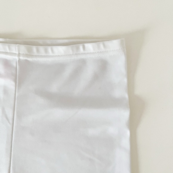 Women's White Lace Trim Shorts - Picture 7 of 9